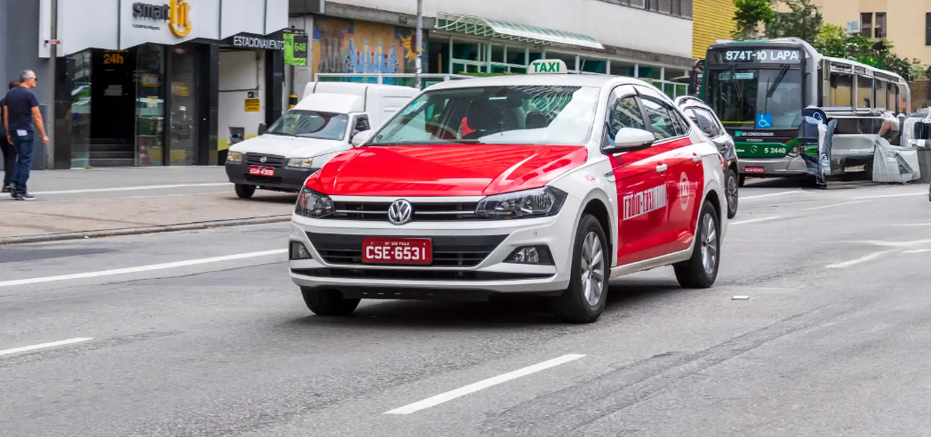 Rádio Táxi Vermelho e Branco 1 Agência de Marketing e Publicidade - CMLO