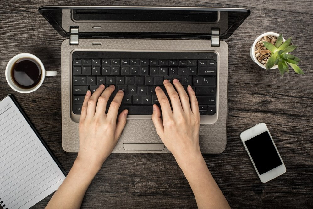 Copywriting to Generate Qualified Leads: a Convincing Strategy Trabalho no escritório