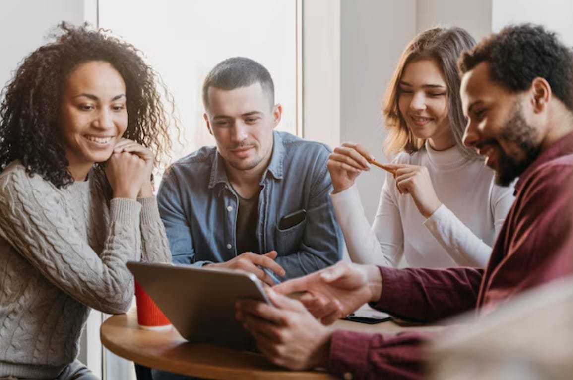 Reunião de trabalho em equipe com empresários
