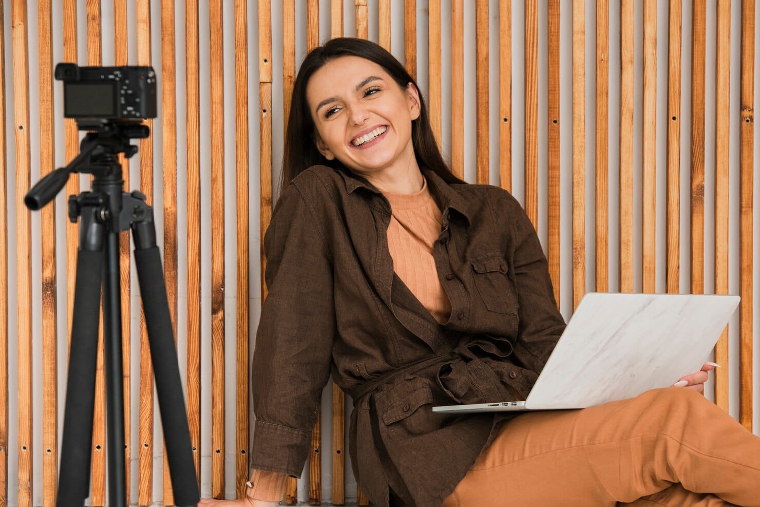 Conteúdo imperfeito vende mais? O poder dos bastidores no marketing