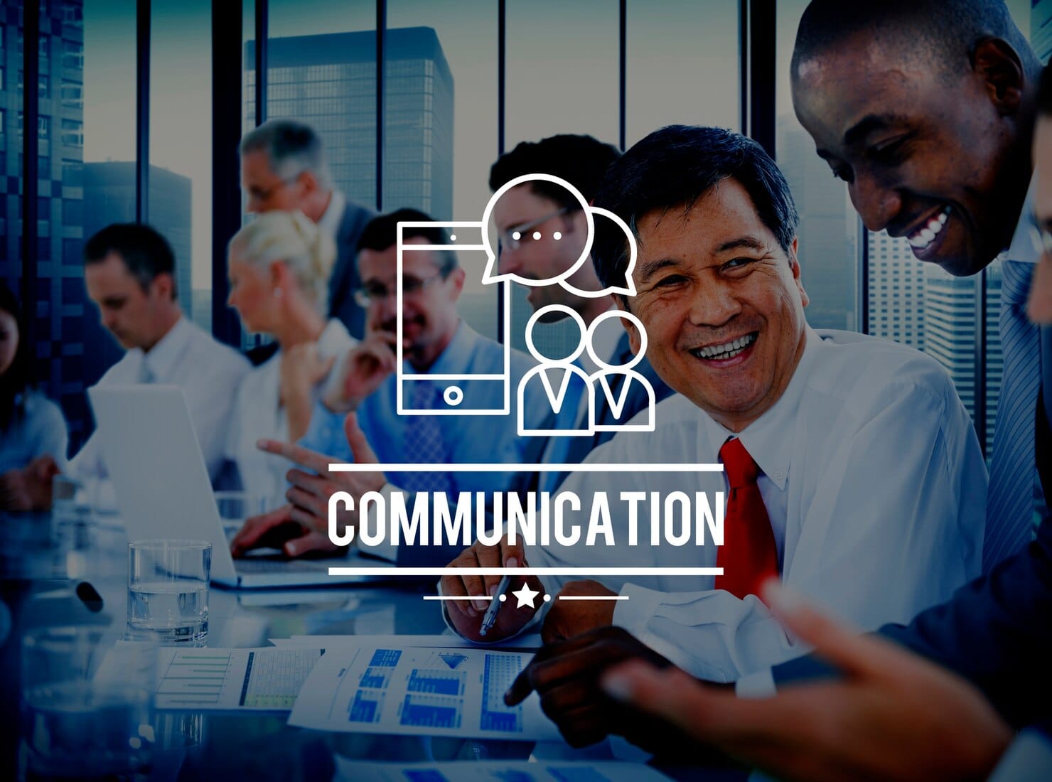 Conceito de interação de discussão de conexão de comunicações globais
