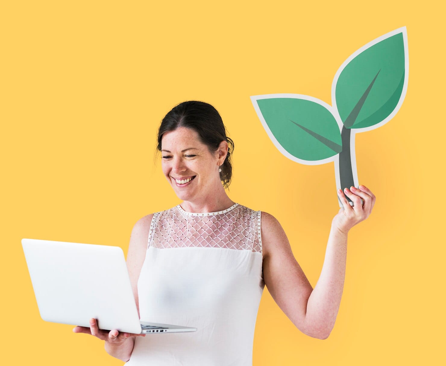 Mulher, segurando, planta, ícone, usando, laptop